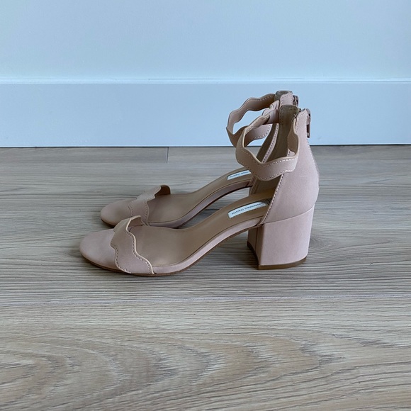 INC Suede Scallop Block Heel in Pink Bloom - Picture 3 of 5